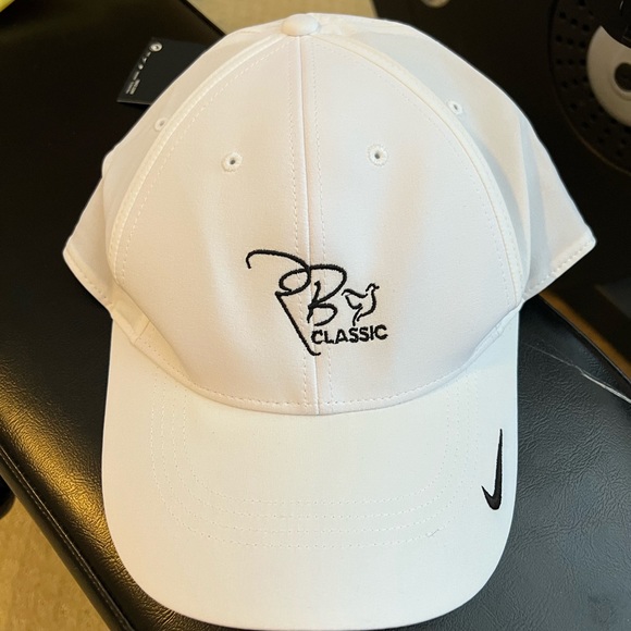 Nike white gold hat NWT one size - Picture 1 of 5
